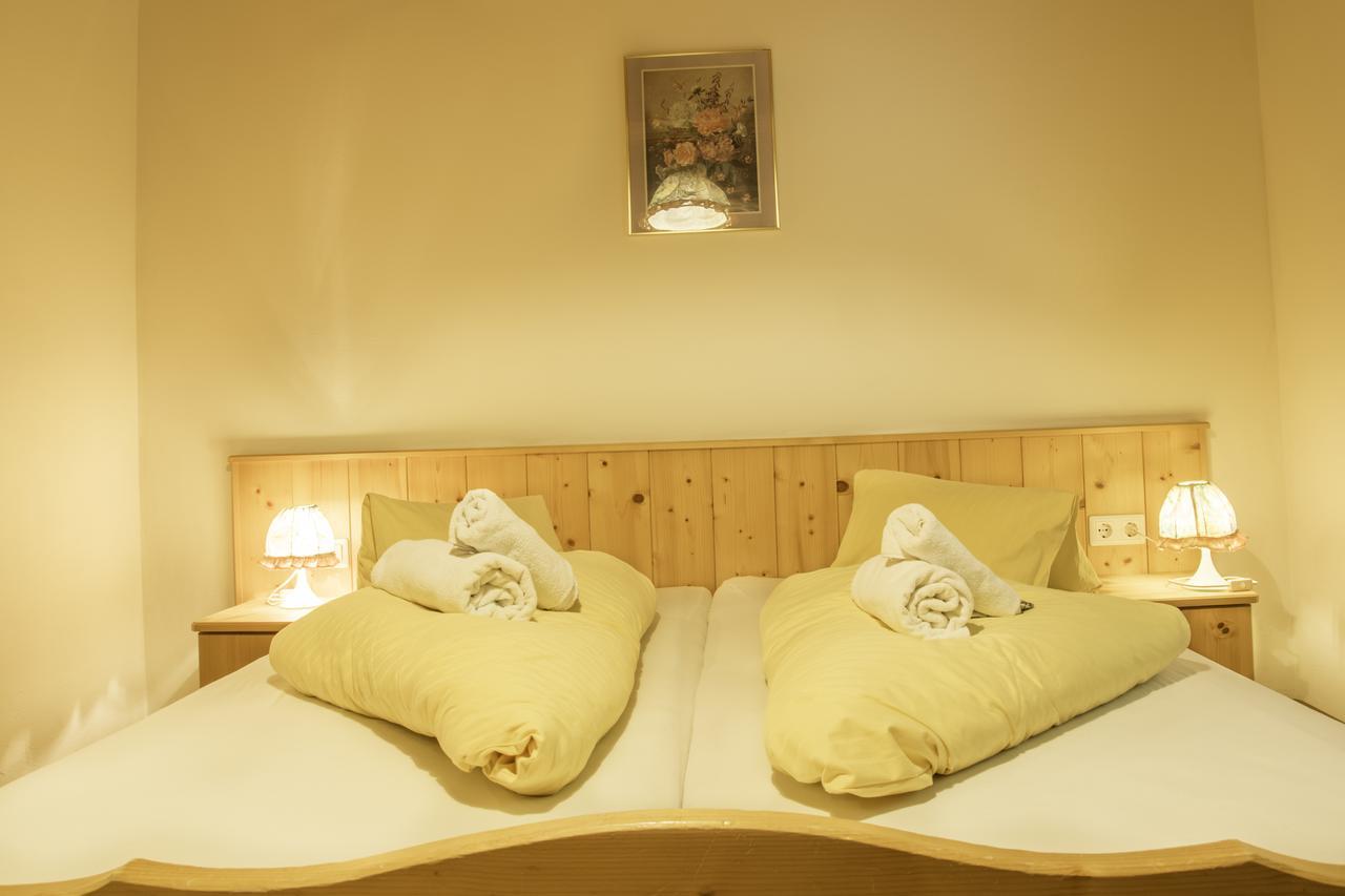 Hotel Gell Tweng Exterior foto